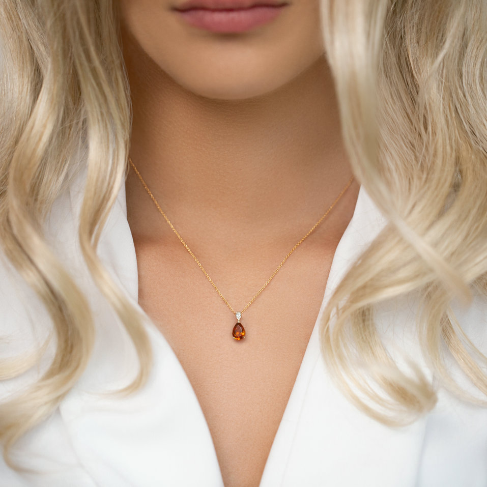 Náhrdelník s diamantom a zafírom Whispers of Avalon