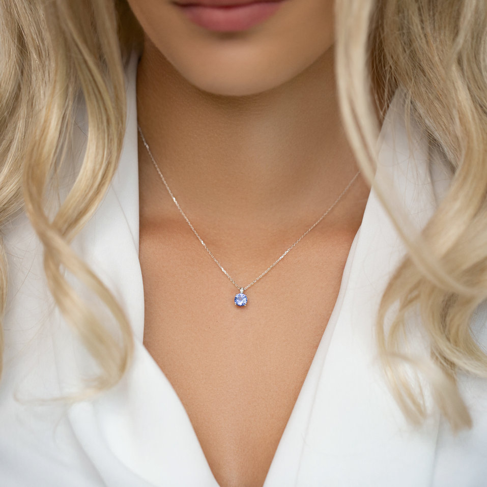 Náhrdelník s diamantmi a zafírom Seraphita