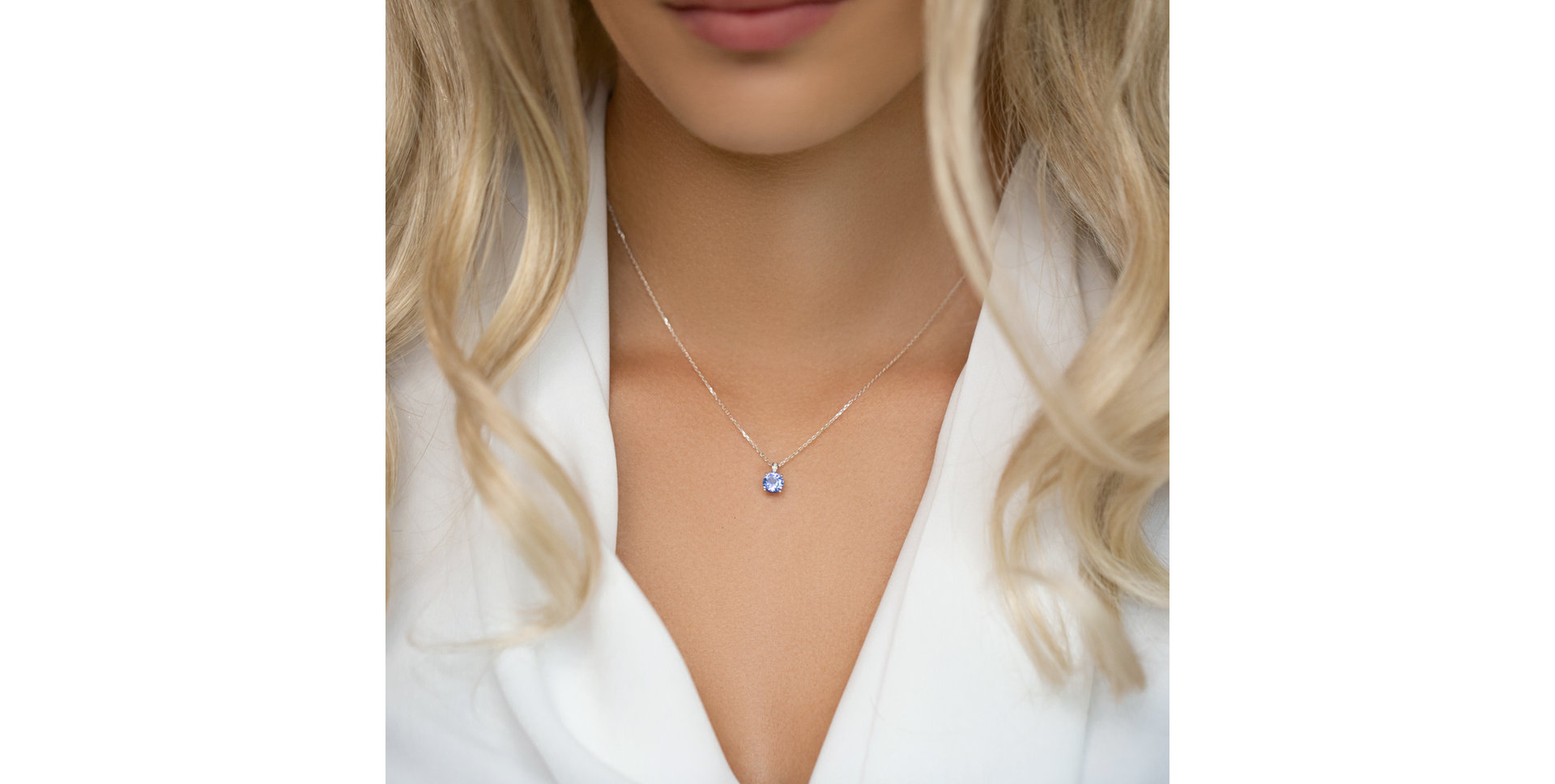 Náhrdelník s diamantmi a smaragdom Seraphita