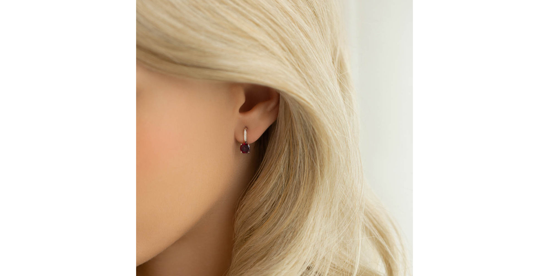 Náušnice s diamantmi a rubínom Carlo