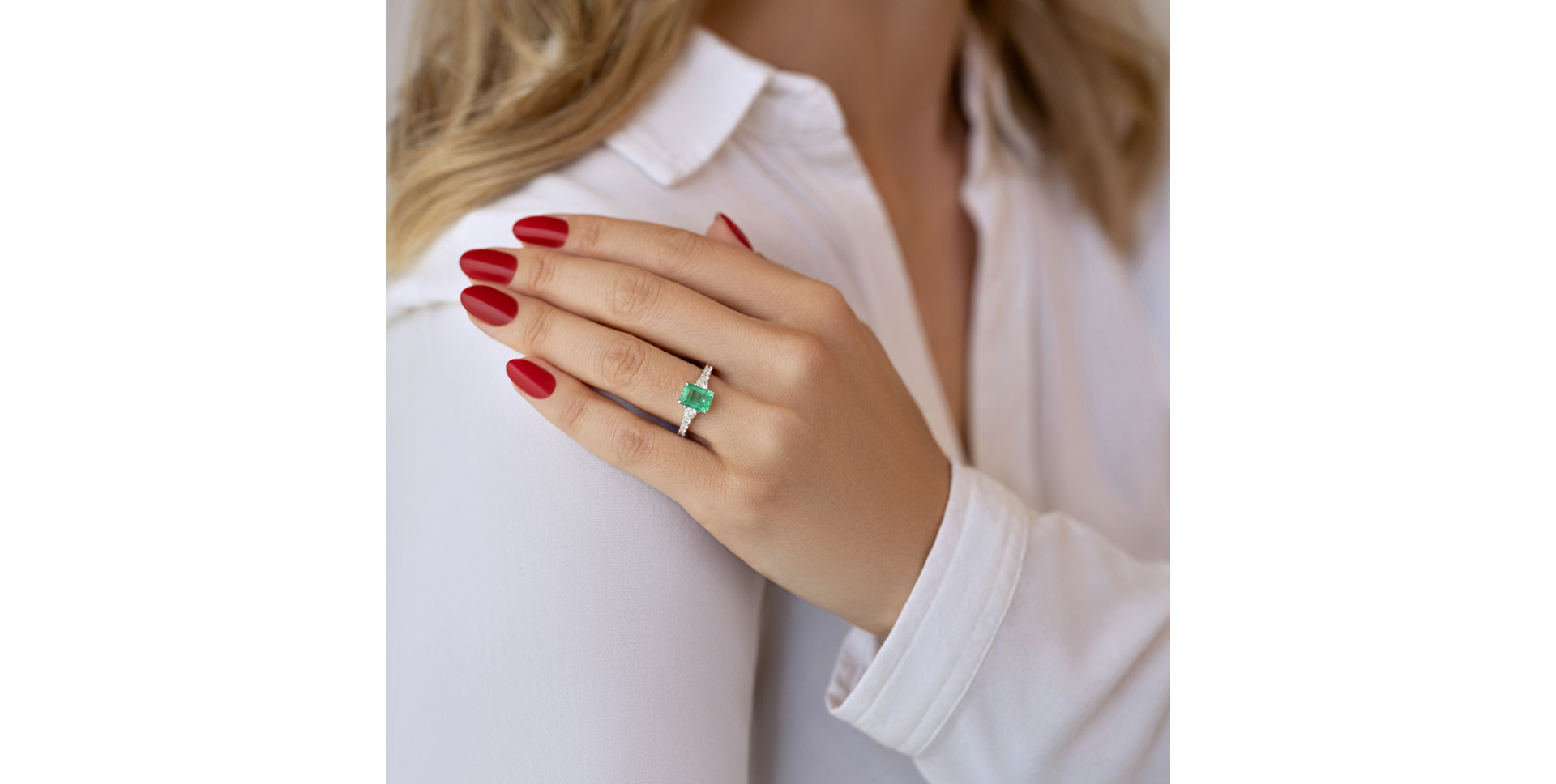 Prsteň s diamantmi a smaragdom Majestic Imagination