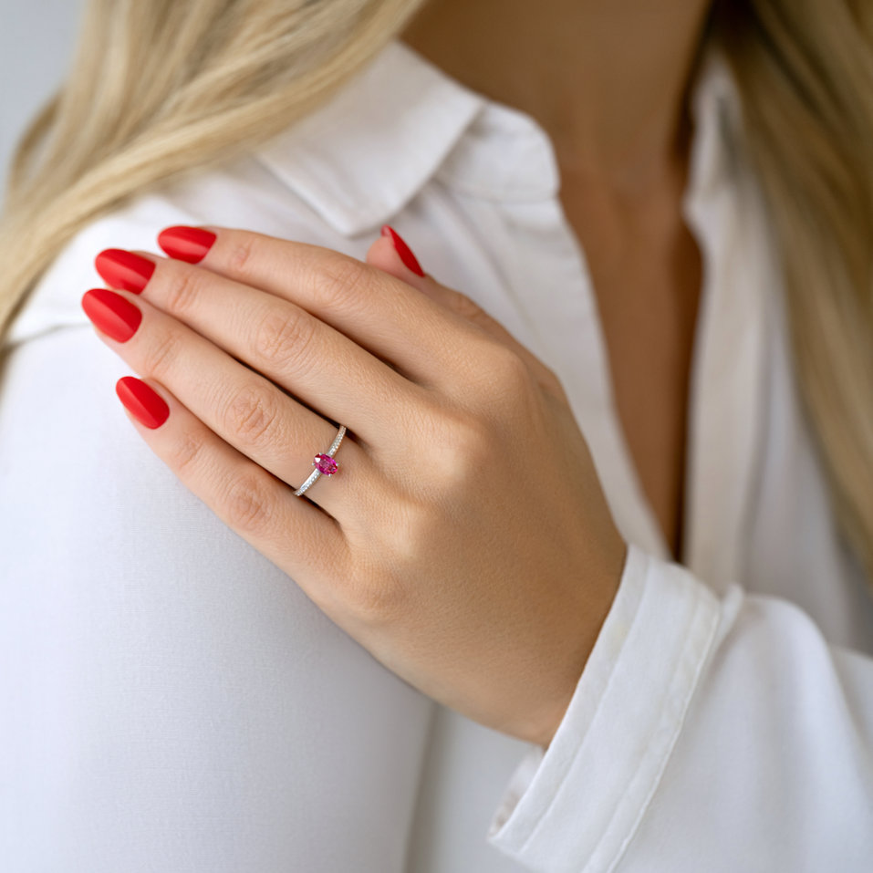 Prsteň s diamantmi a rubínom Meliora