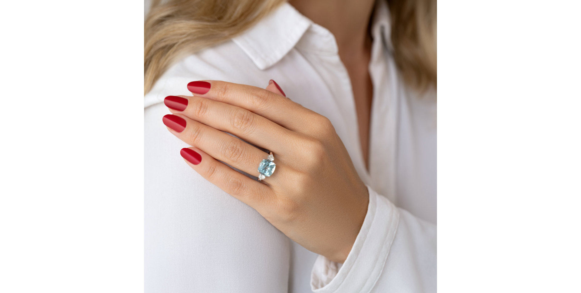 Prsteň s diamantmi a akvamarínom The Duchess