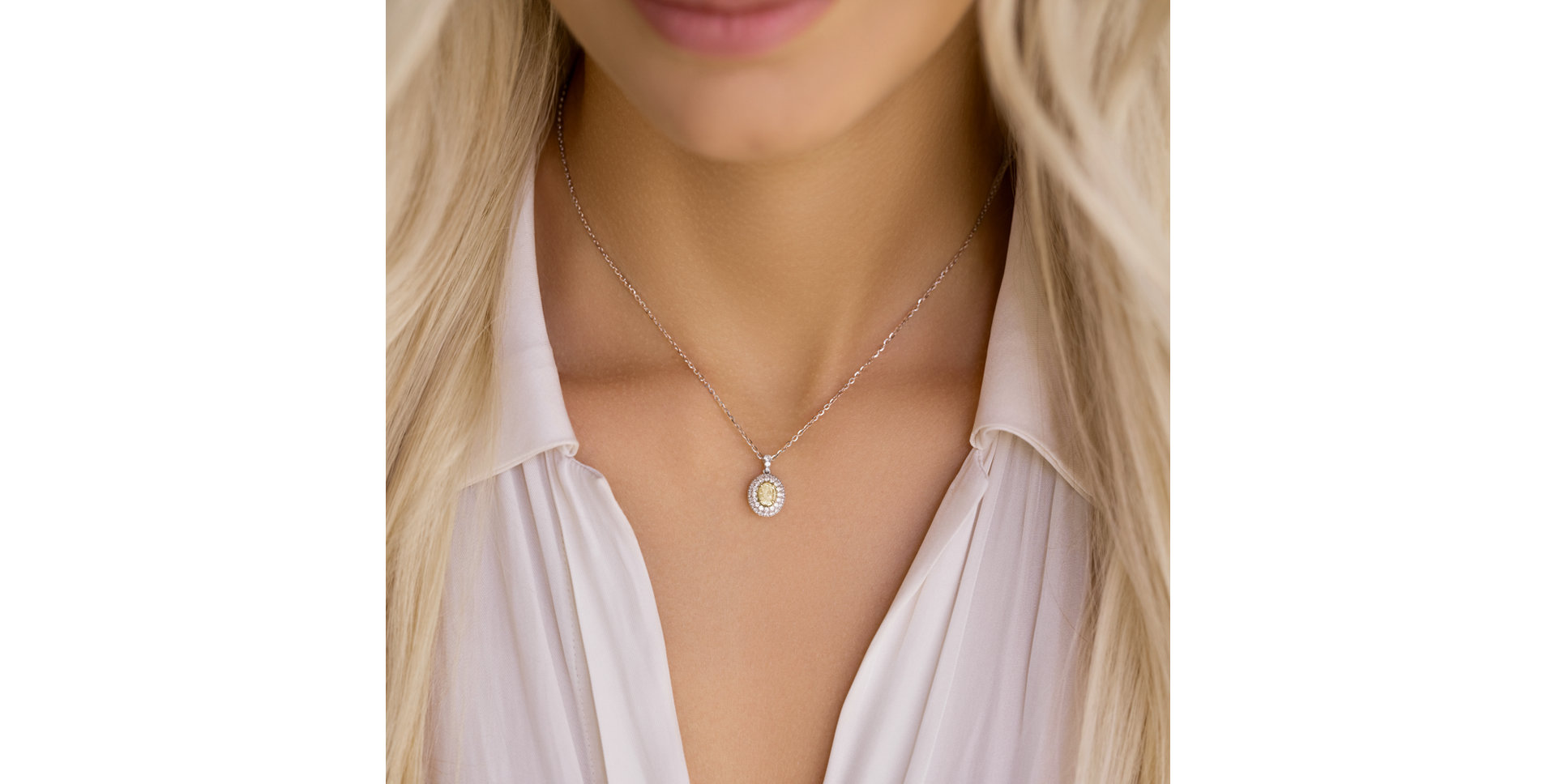 Náhrdelník s diamantmi Born of Light