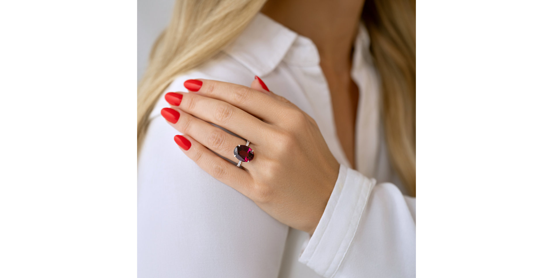 Prsteň s diamantmi a rhodolitom Burgundy Flame