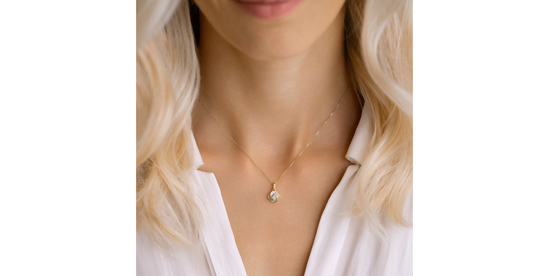 Prívesok s diamantmi Delicate Drop
