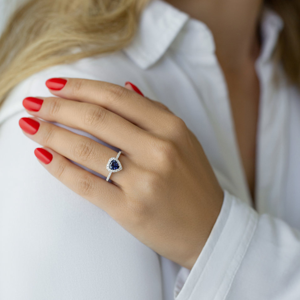 Prsteň s zafírom a diamantmi Longing Heart