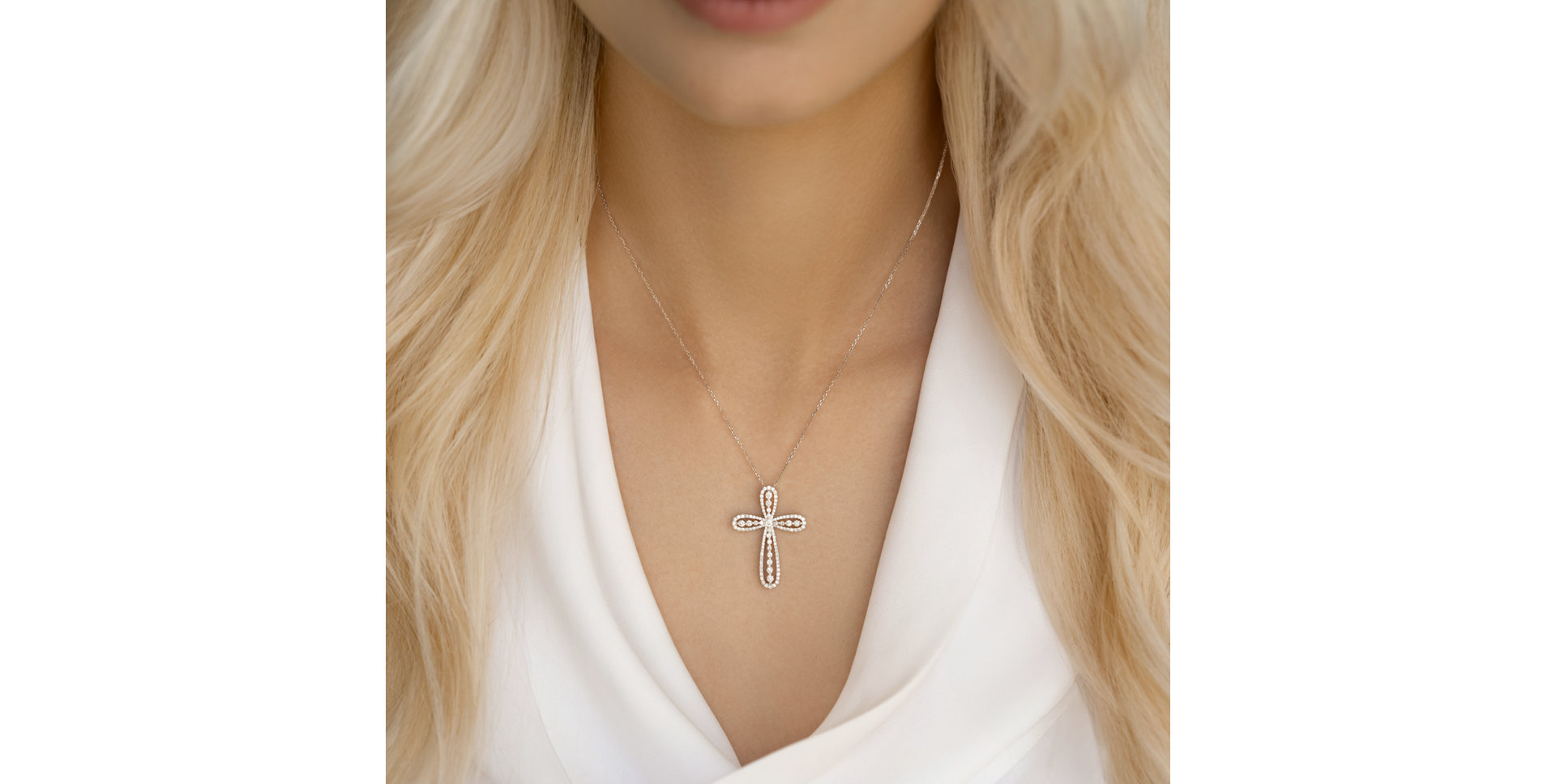 Přívěsok s diamantmi Greeting World