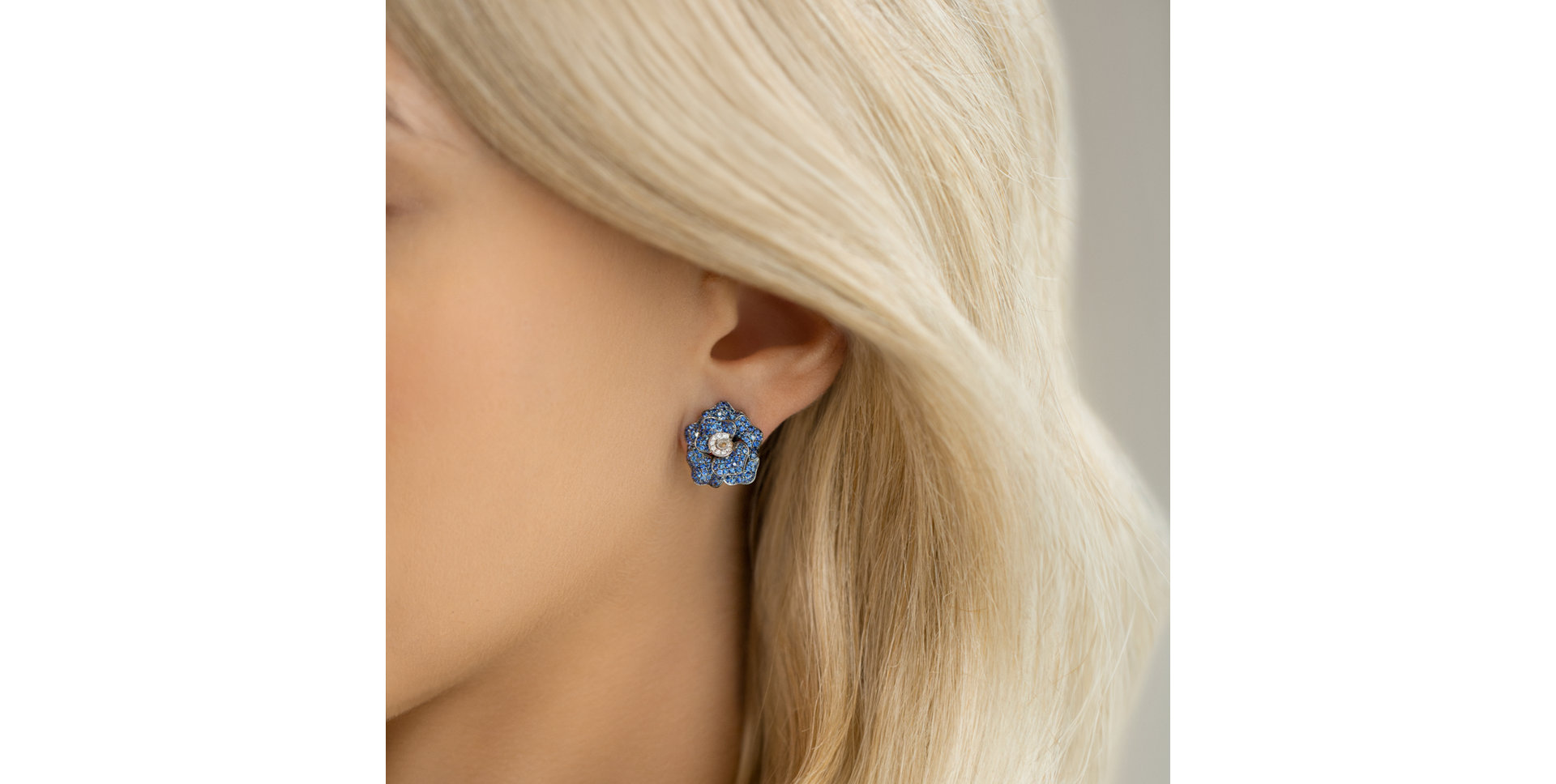 Náušnice s diamantmi a zafírmi Camelia