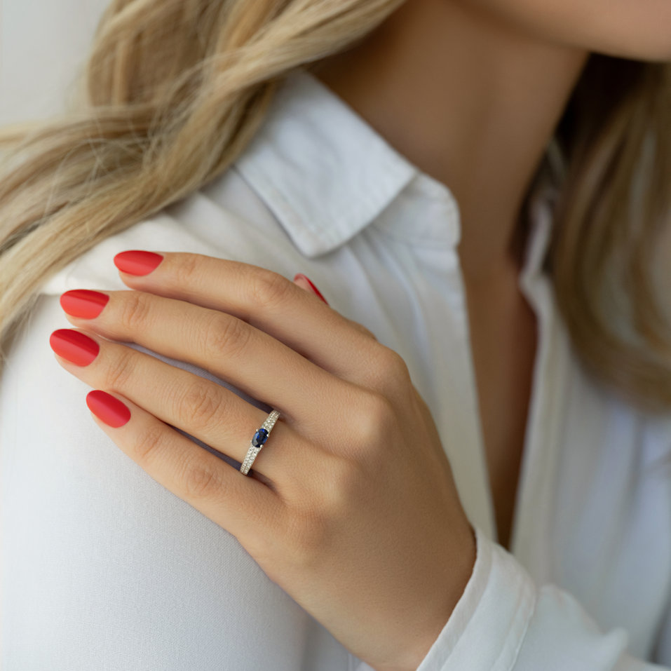 Prsteň s diamantmi a zafírom Fenris