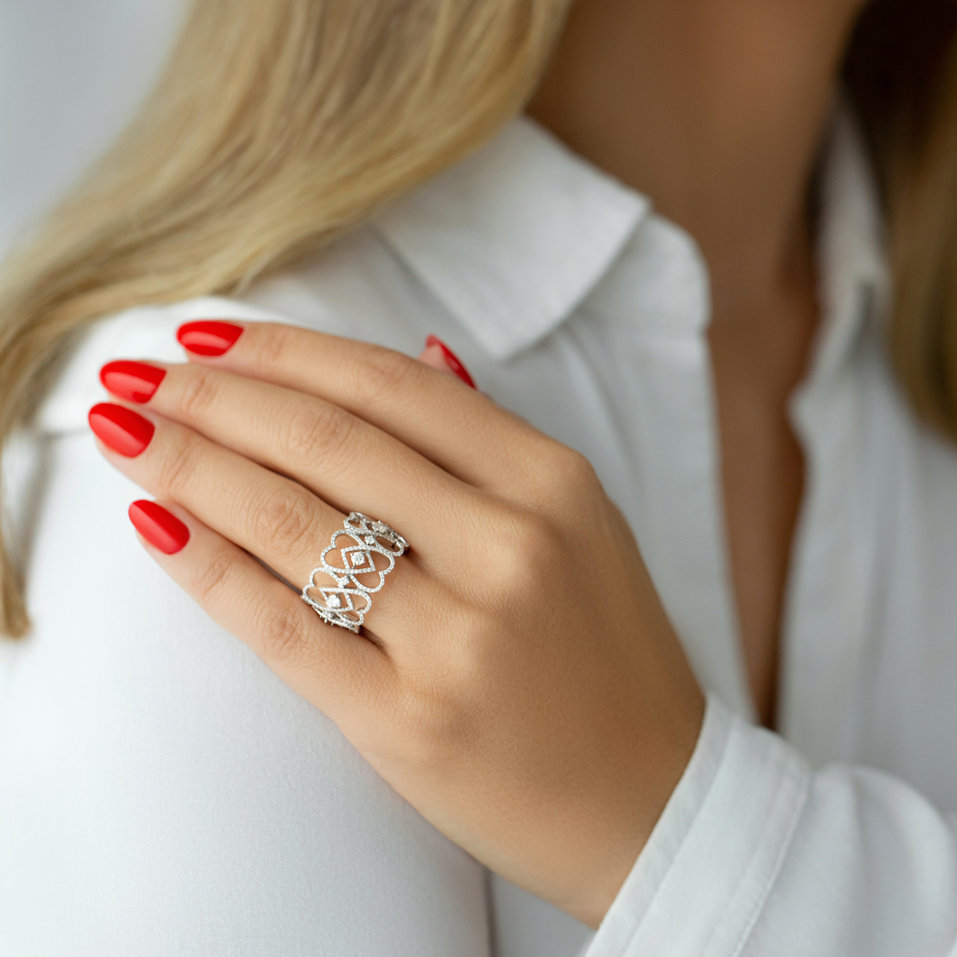 Prsteň s diamantmi Madam Romantic