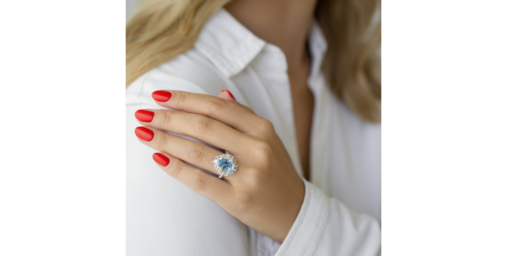 Prsteň s diamantmi, topásmi Fatidique