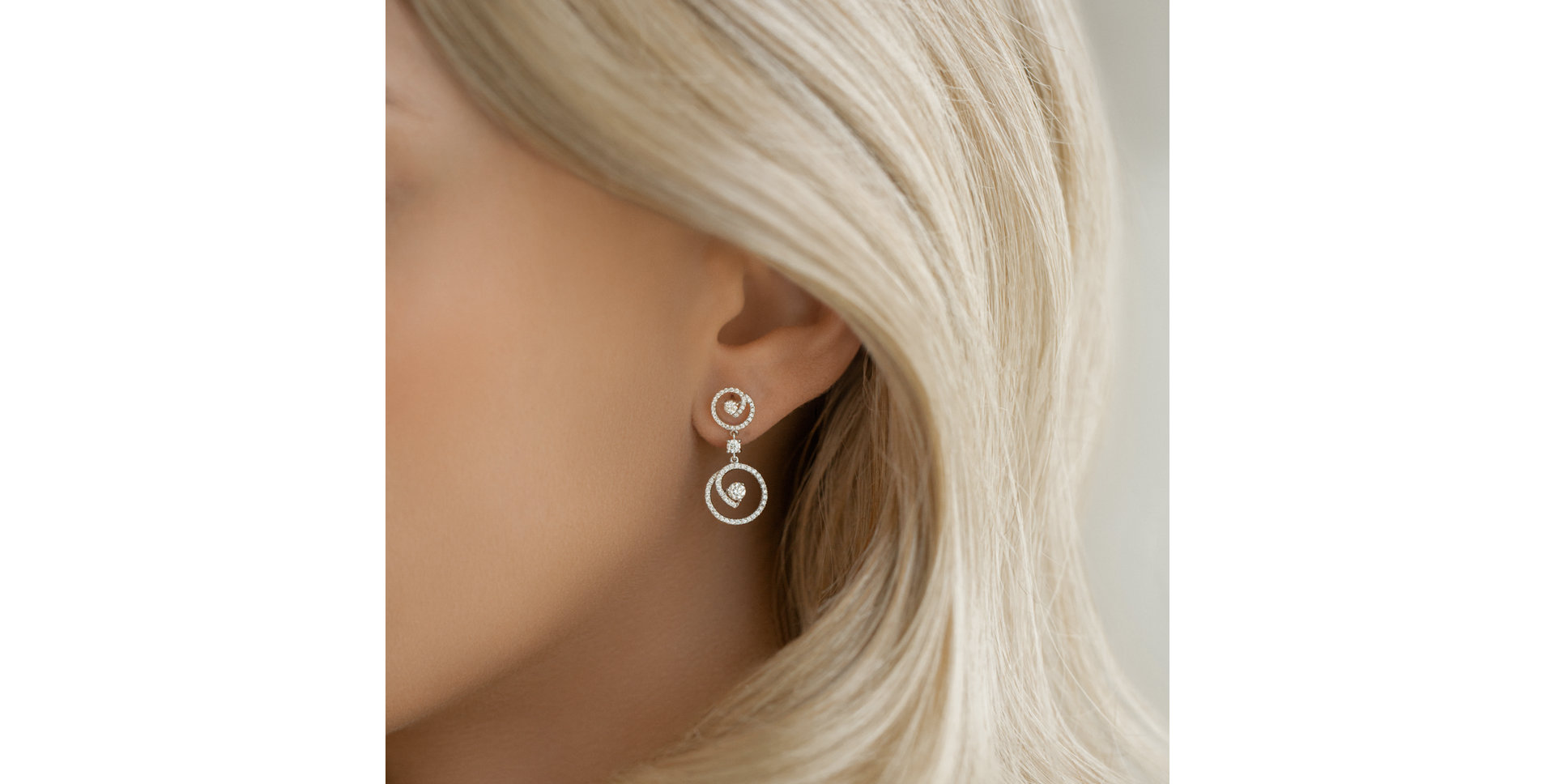 Náušnice s diamantmi Luxury Secession