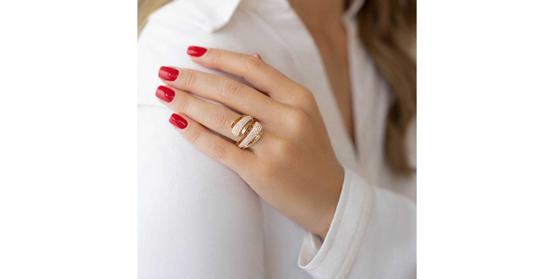 Prsteň s diamantmi Serpentius