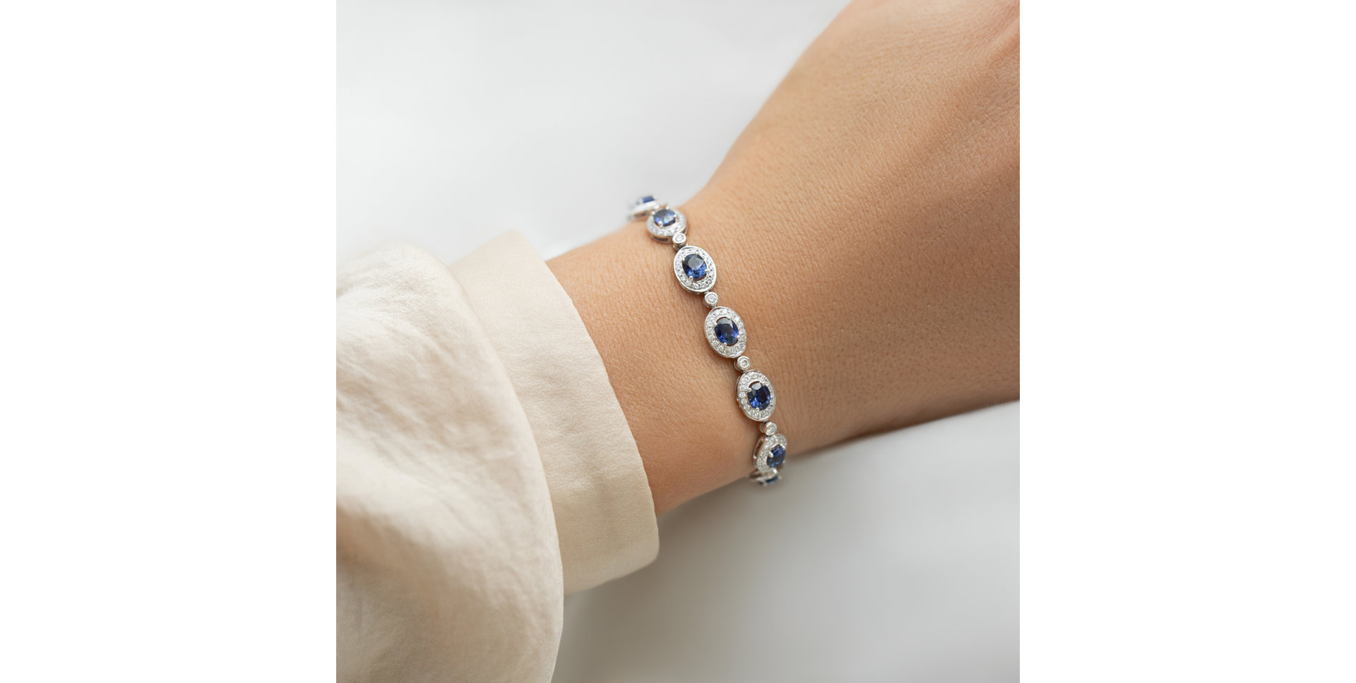 Náramok s diamantmi a zafírom Xaverie