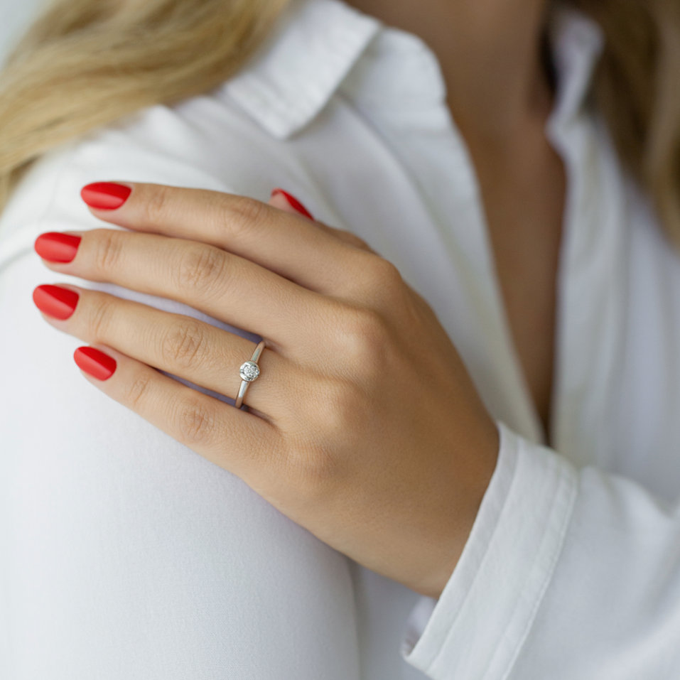 Prsteň s diamantom Magwitch