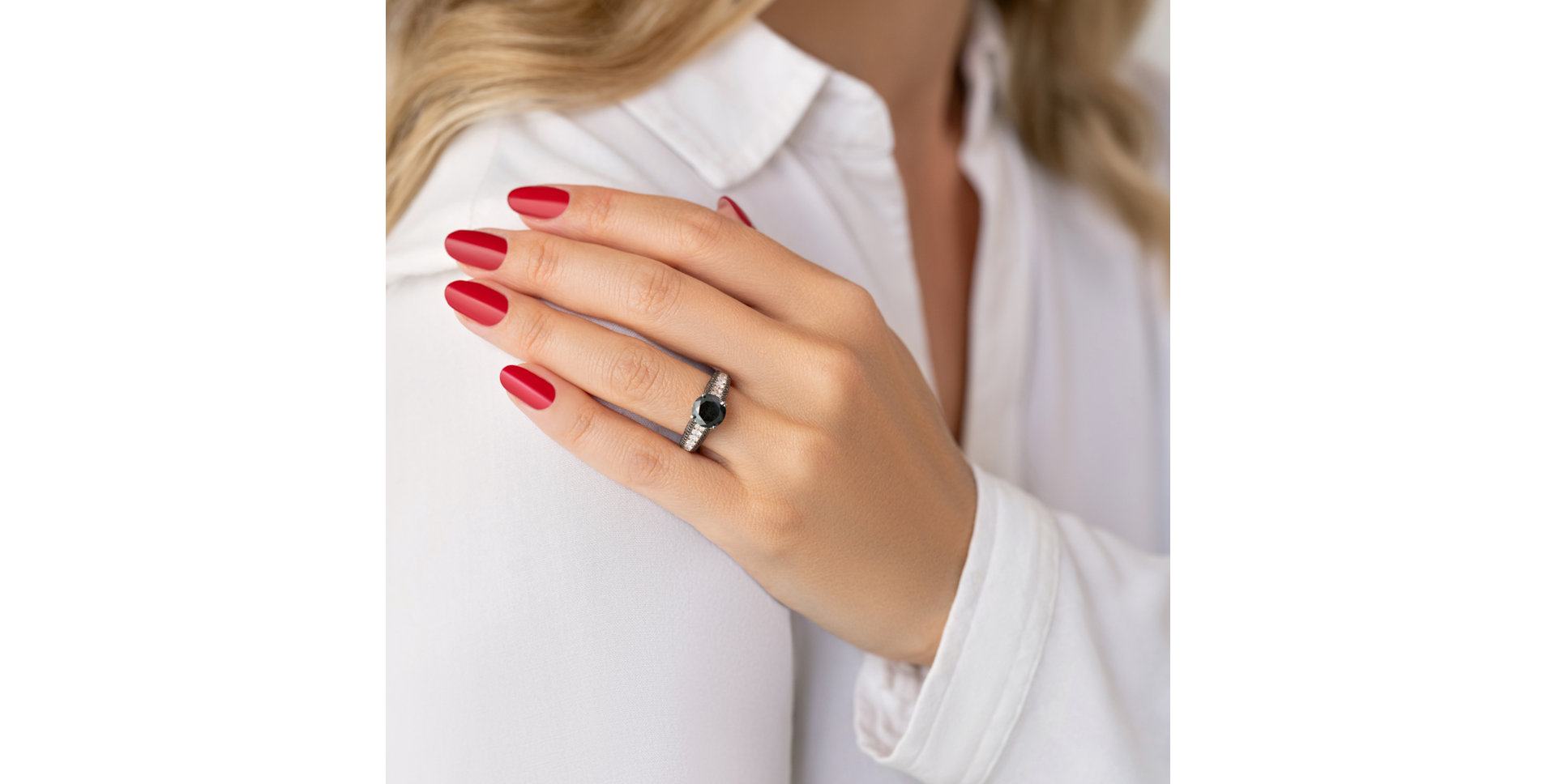 Prsteň s čiernymi a bielymi diamantmi Marcellus