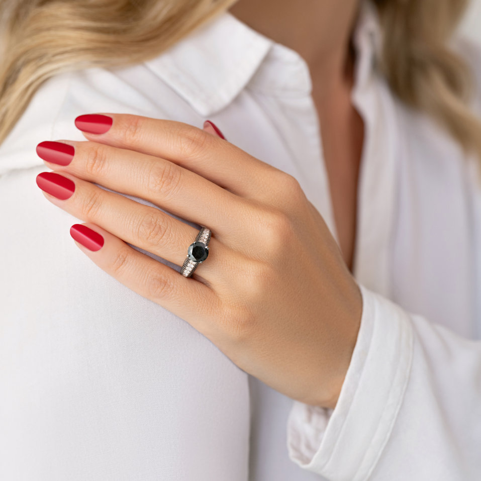 Prsteň s čiernymi a bielymi diamantmi Marcellus