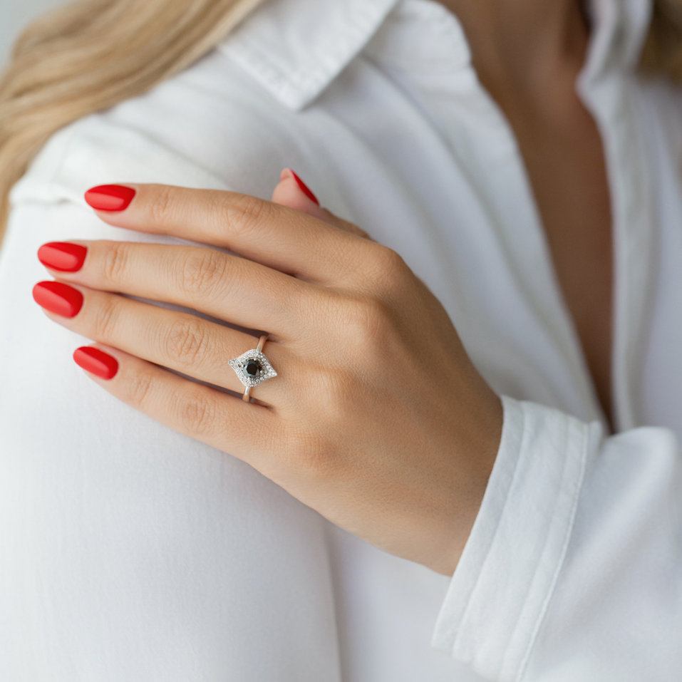 Prsteň s čiernymi a bielymi diamantmi Baroque Message