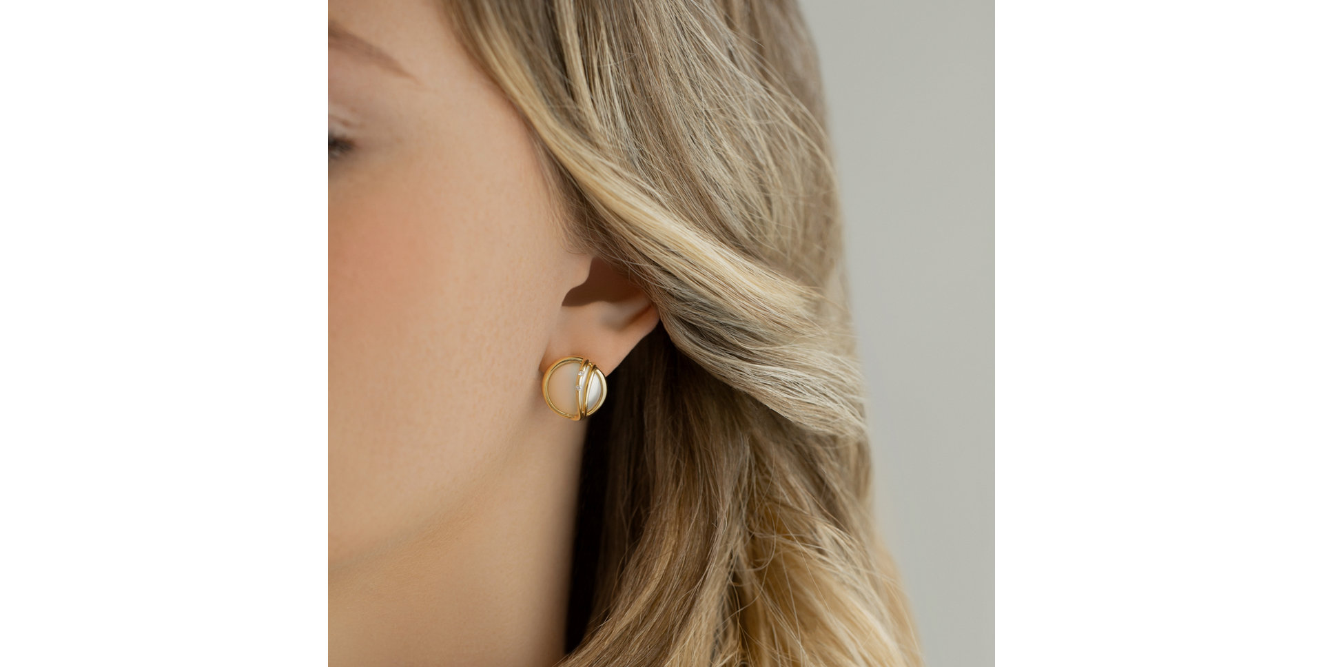 Náušnice s perlou a diamantom Lavish Sea