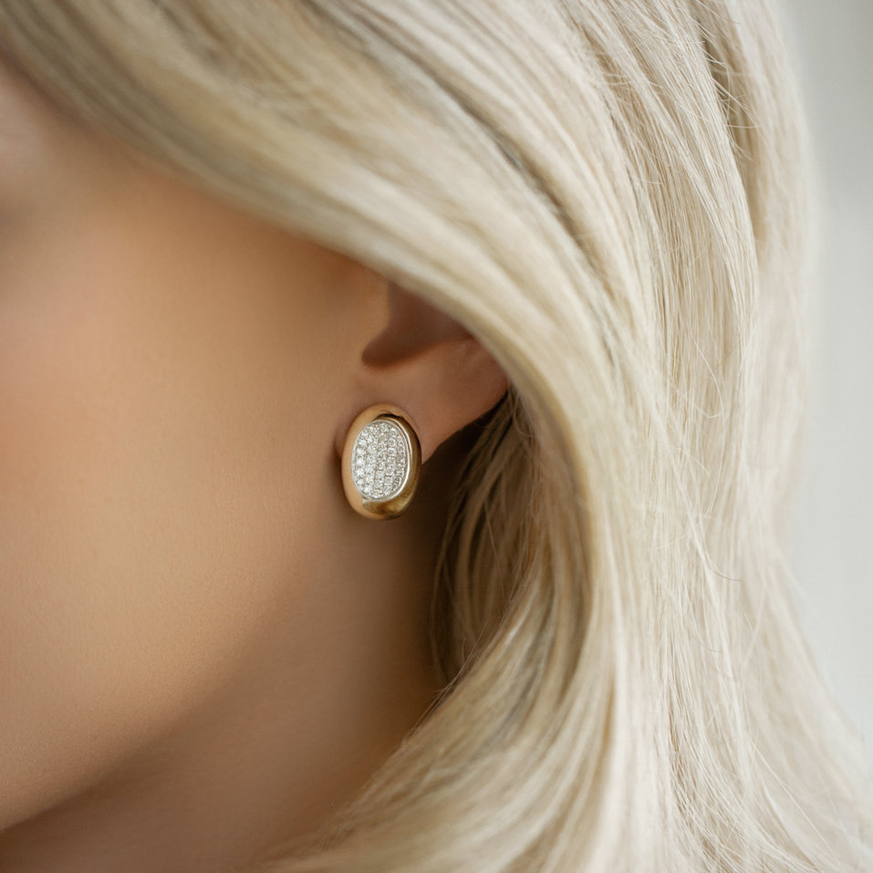 Náušnice s diamantmi Magnetizing