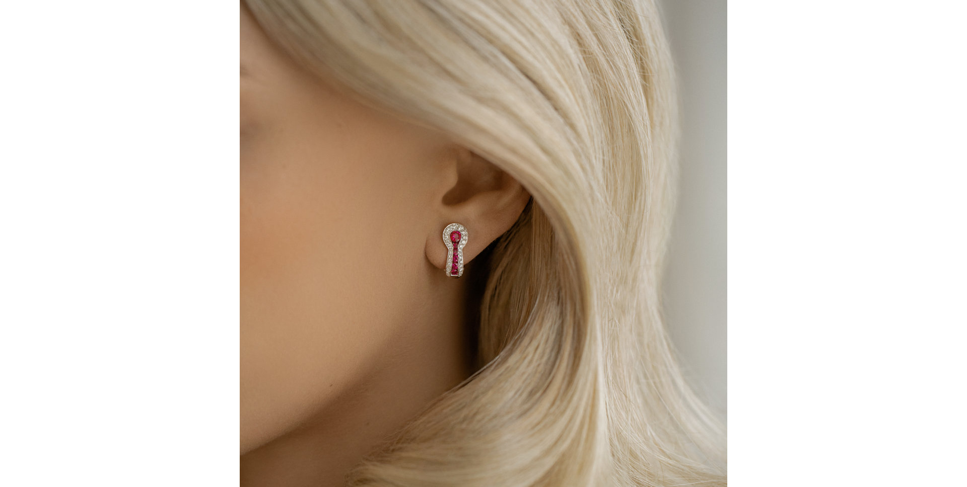 Náušnice s diamantmi a zafírmi Dark Bella