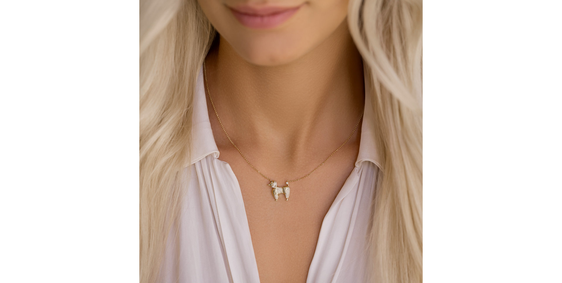 Náhrdelník s čiernymi a bielymi diamantmi Little Poodle