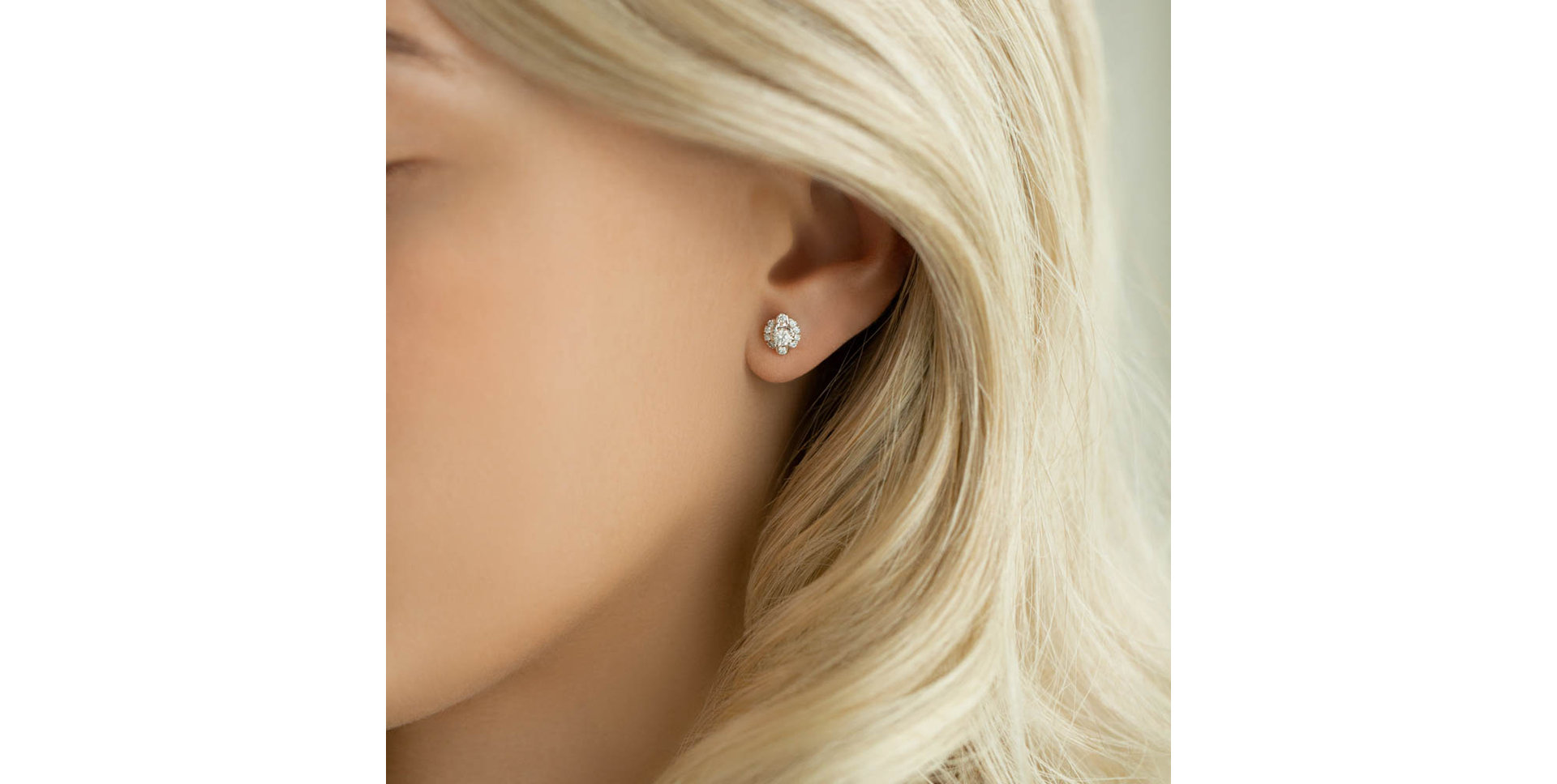 Náušnice s diamantmi Medallion Symbol