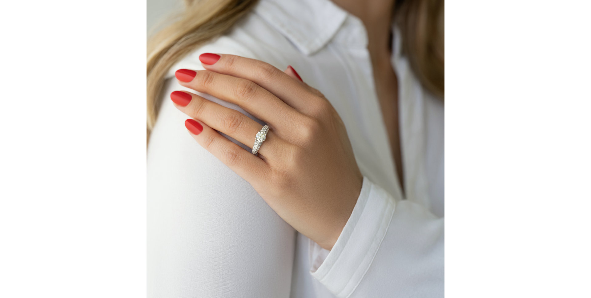 Prsteň s diamantmi Moon's Anthem