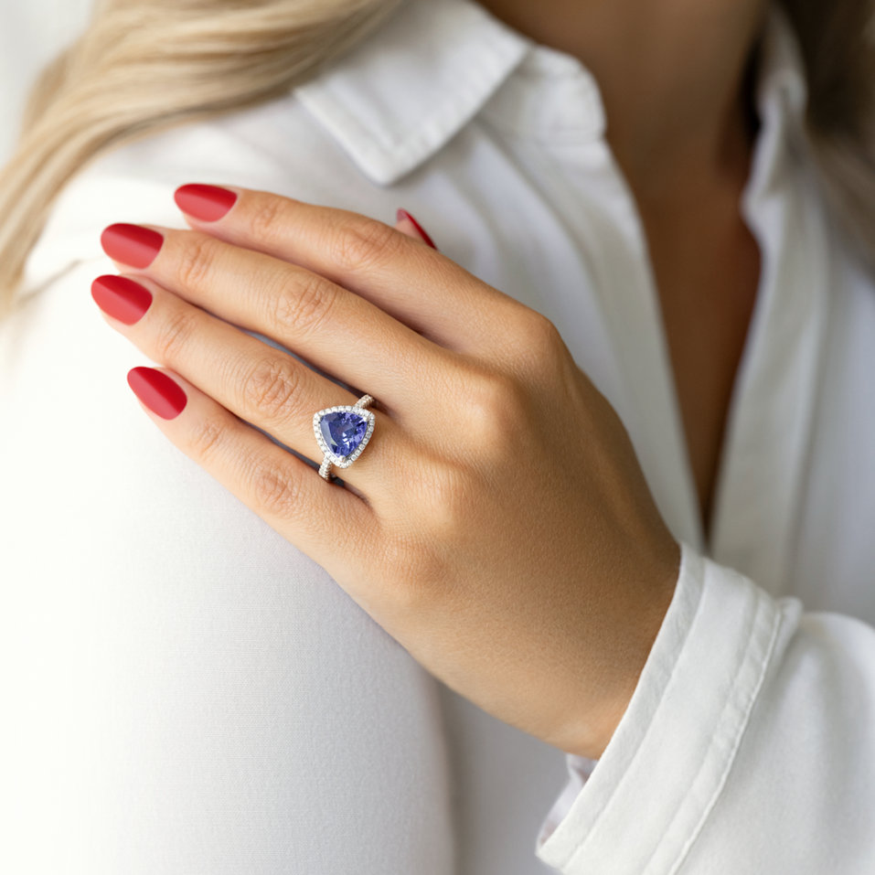 Prsteň s tanzanitom a diamantmi Posh Lady