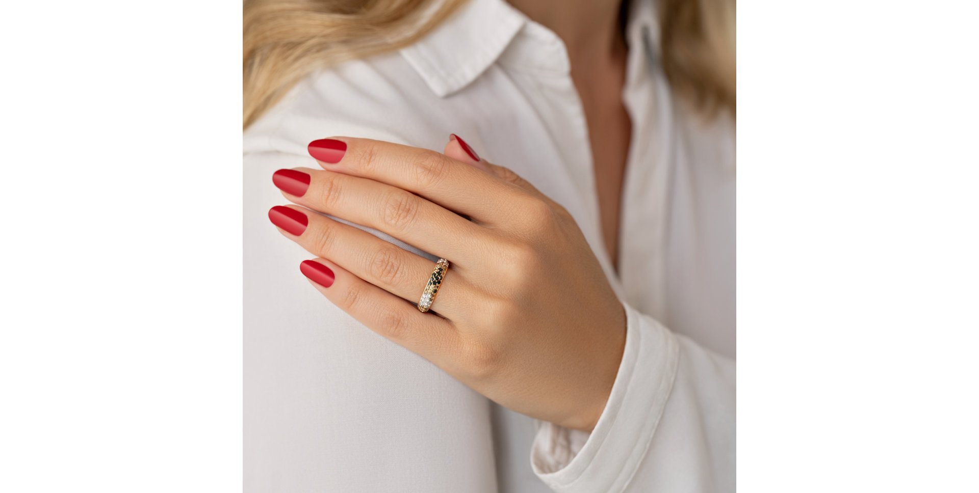 Prsteň s bielymi, hnedými a čiernymi diamantmi Magic Fall