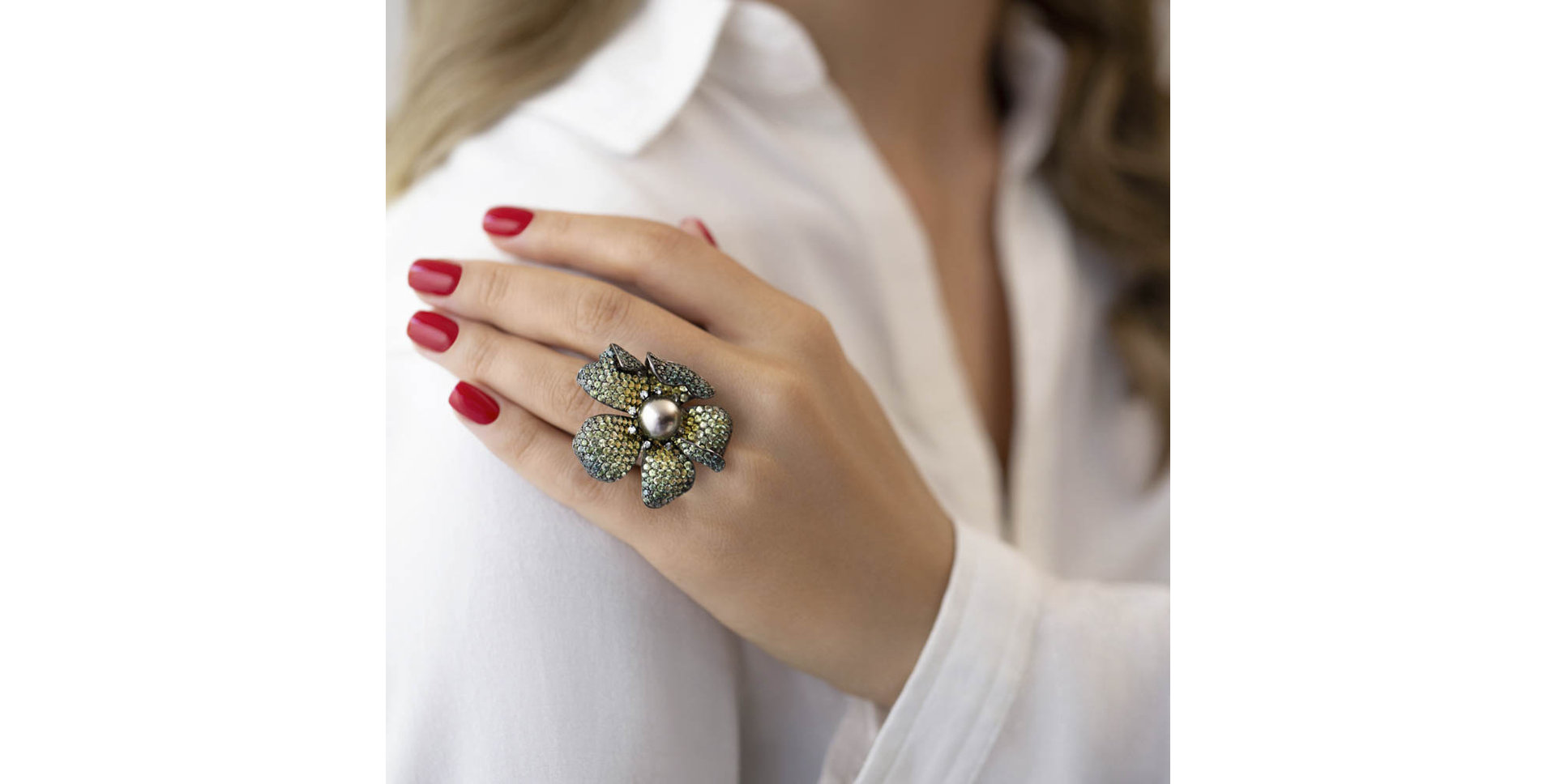 Prsteň s diamantmi, perlou a zafírmi Amalie