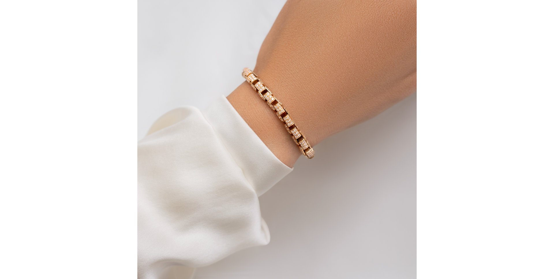 Náramok s bielymi a hnedými diamantmi Witching Night