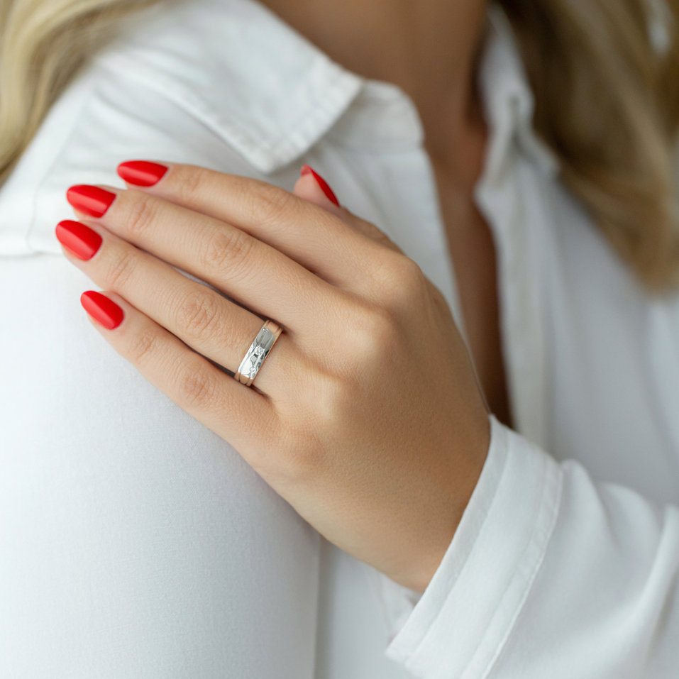 Prsteň s diamantmi Halsey