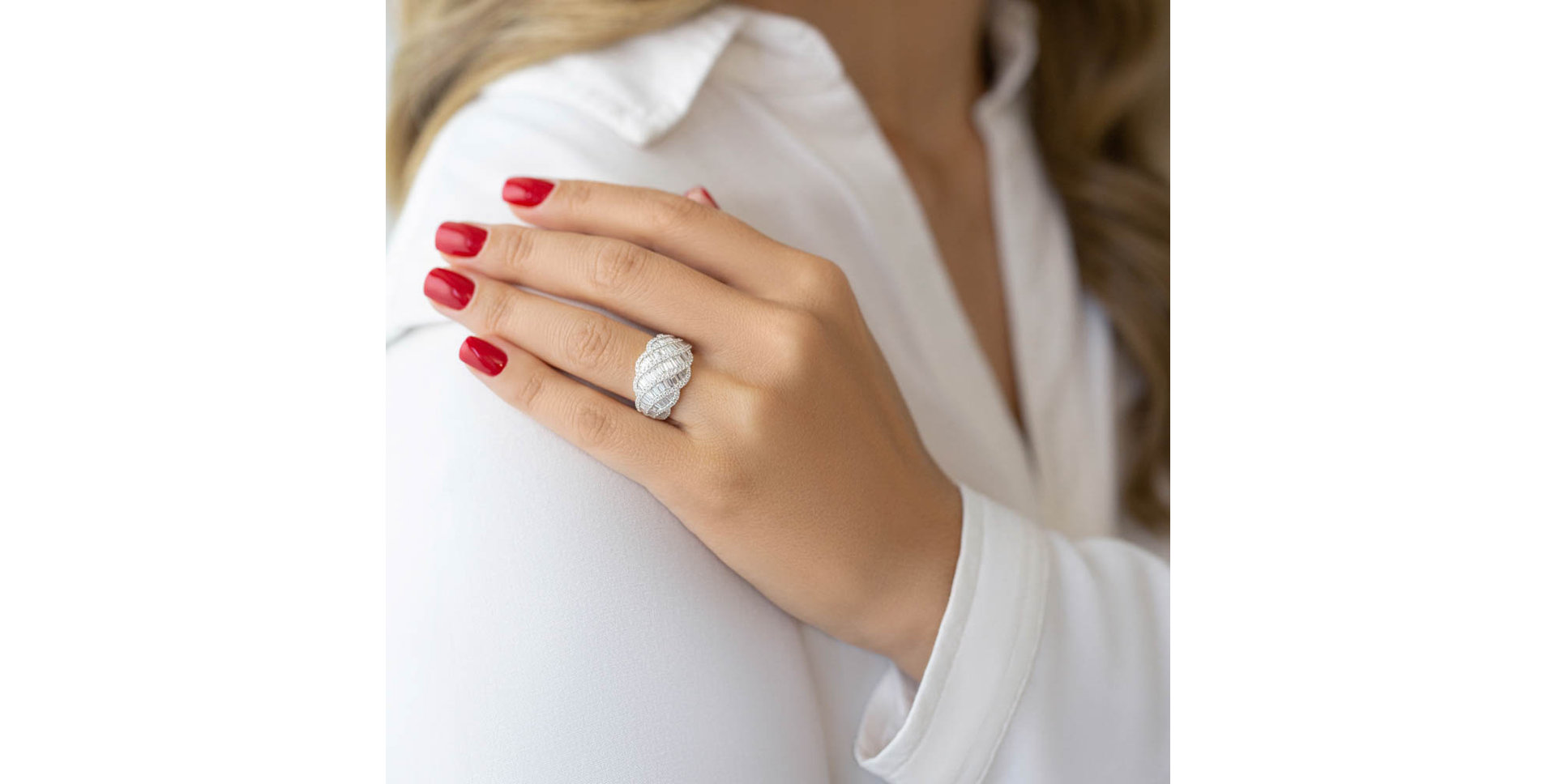 Prsteň s diamantmi Akira