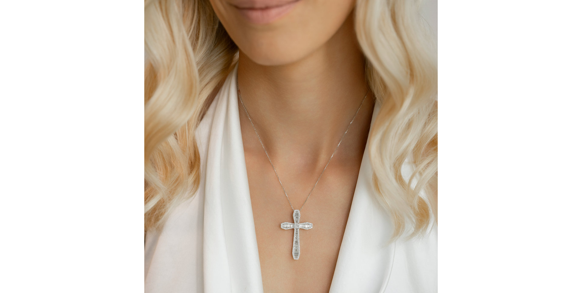 Prívesok s diamantmi Diane Key