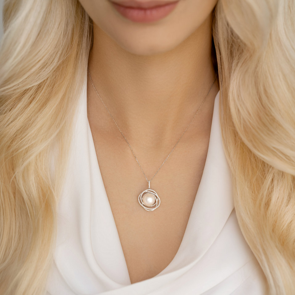 Přívěsok s perlou a diamantmi Galaxy of the Seas