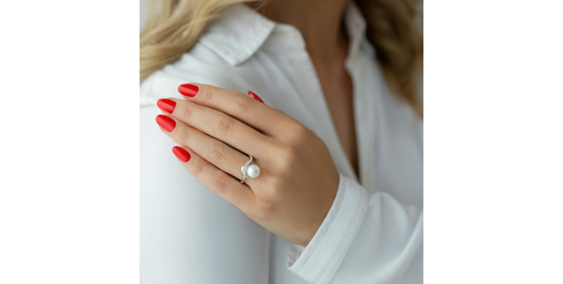 Prsteň s perlou a diamantmi Spiral Sea