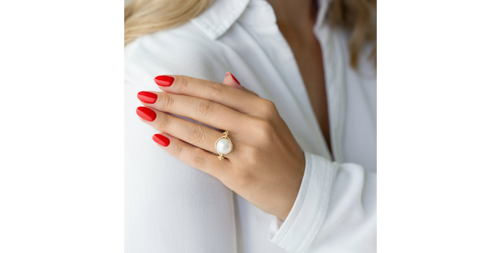 Prsteň s perlou a diamantmi Madame Tusaud