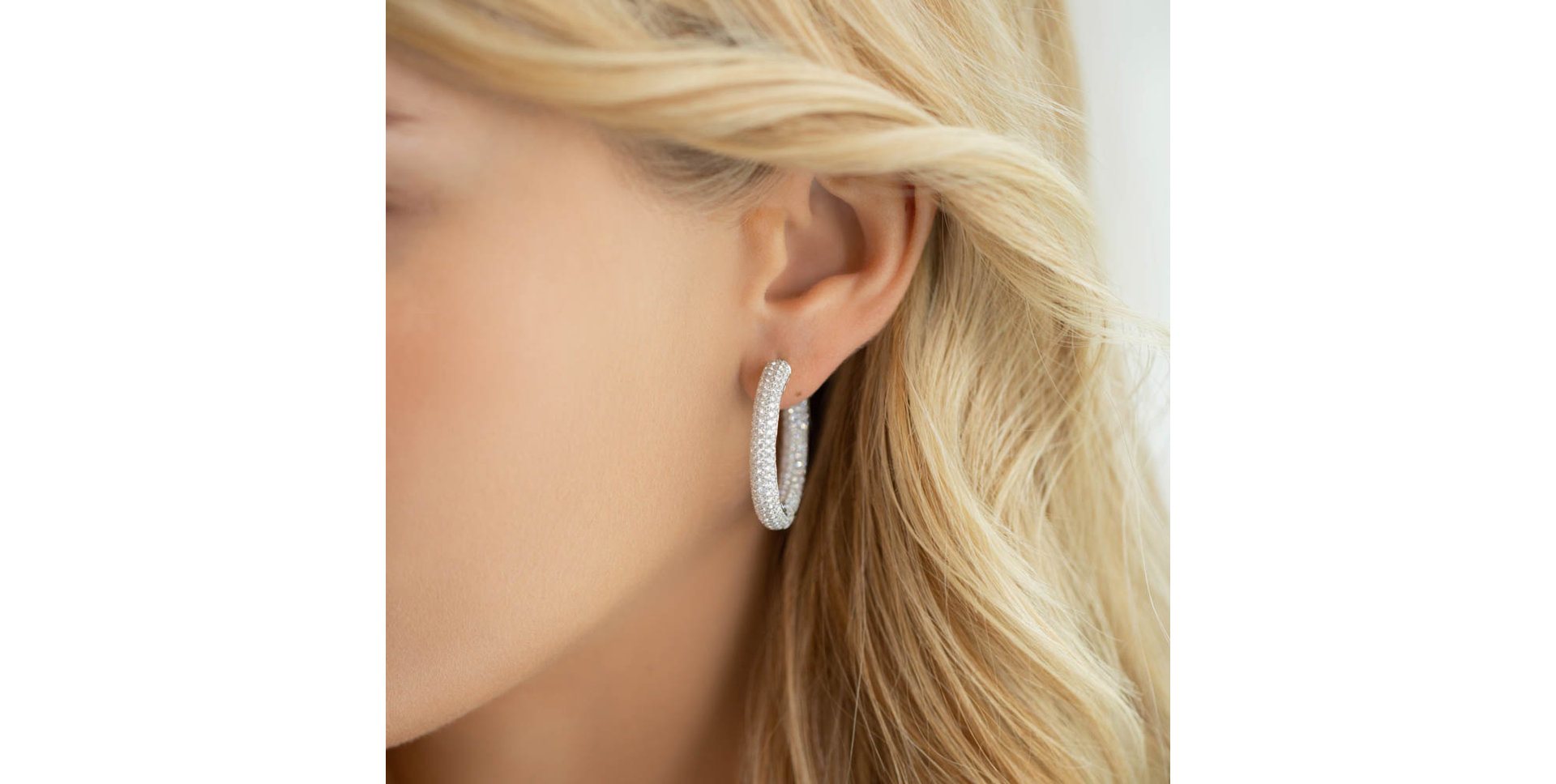 Náušnice s diamantmi Sparkling Circle