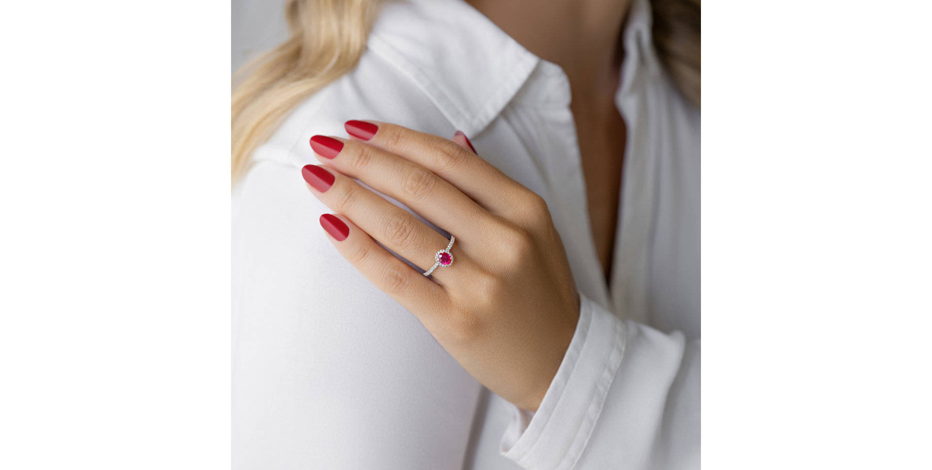 Prsteň s rubínom a diamantmi Piper