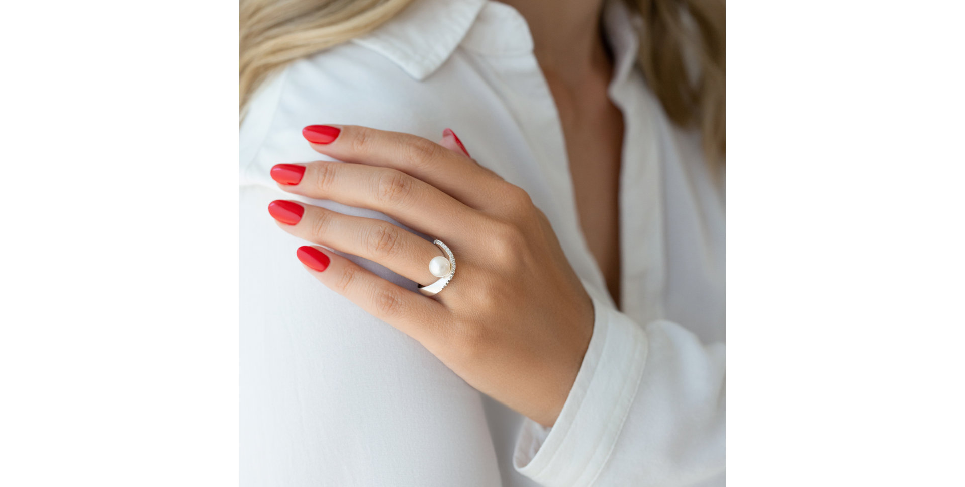 Prsteň s perlou a diamantmi Queen of Pearl