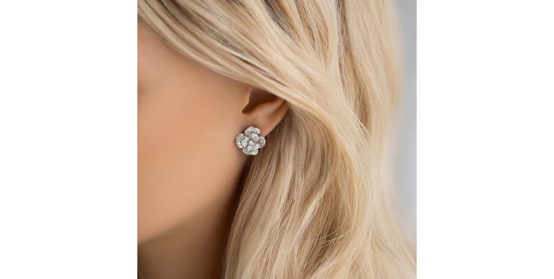 Náušnice s diamantmi Versailles Flower