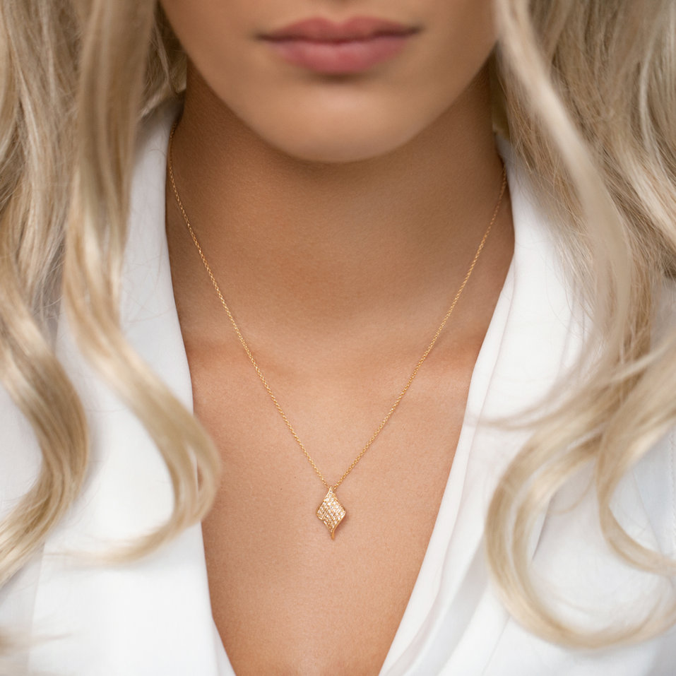 Náhrdelník s diamantmi Star Magician