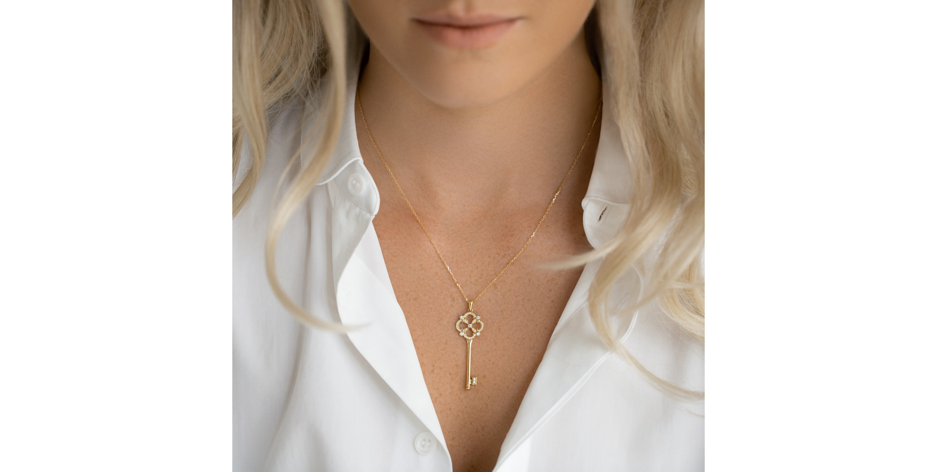 Přívěsok s diamantmi Word Key