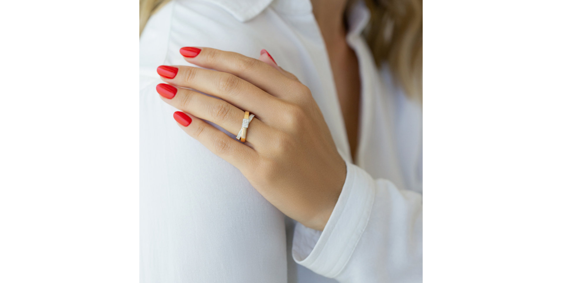 Prsteň s diamantmi Amazing Ribbon