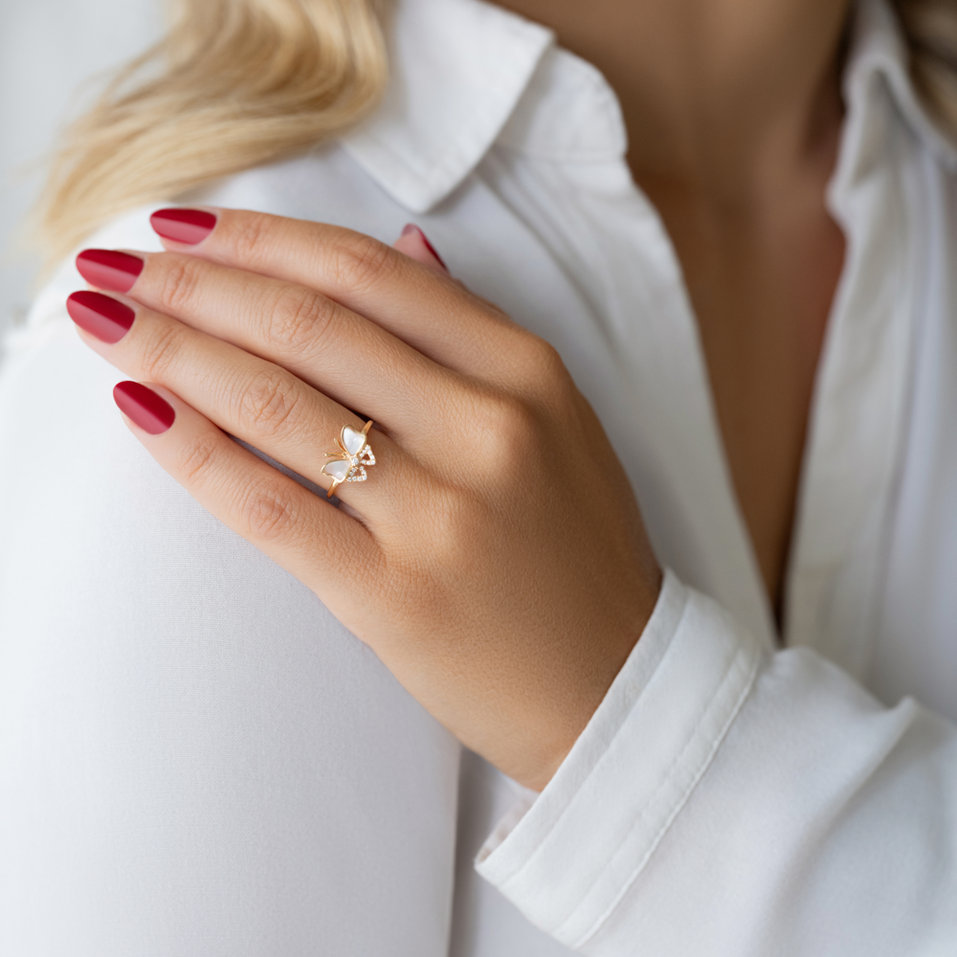 Prsteň s diamantom a perleťou Dancer of the Wind