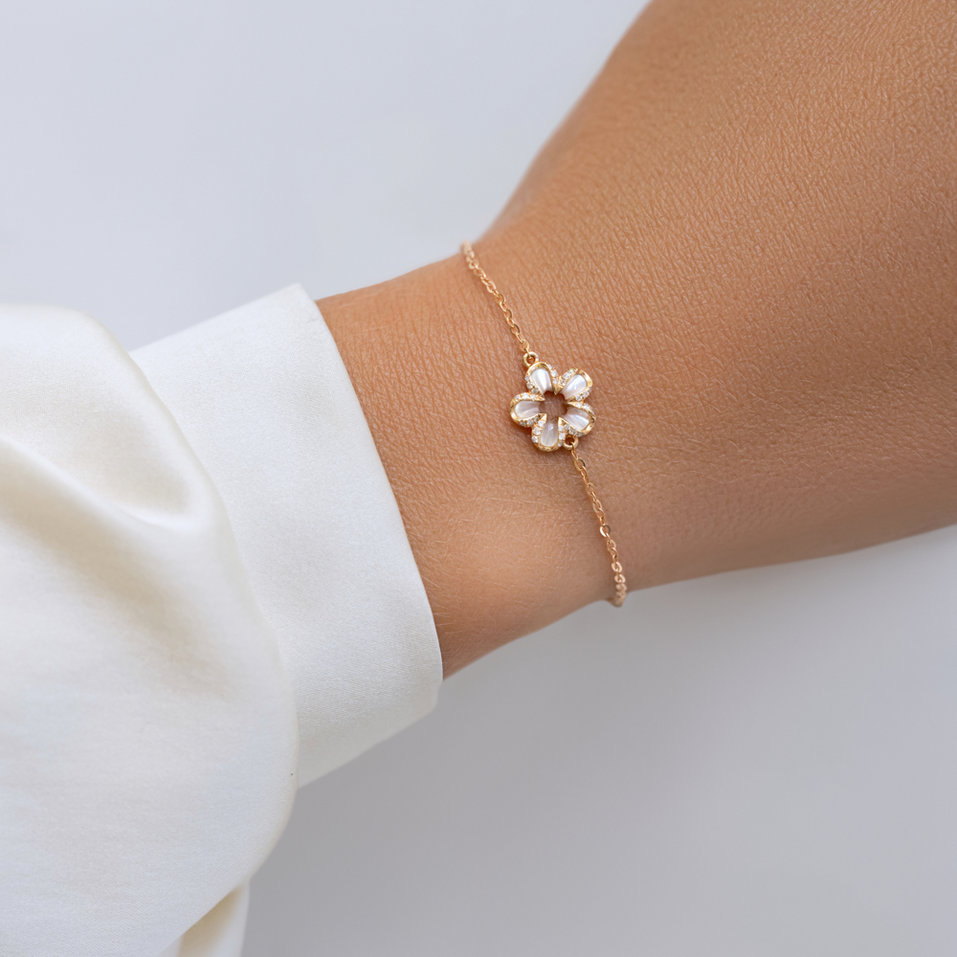 Náramok s diamantmi a perleťou Cupid Daisy
