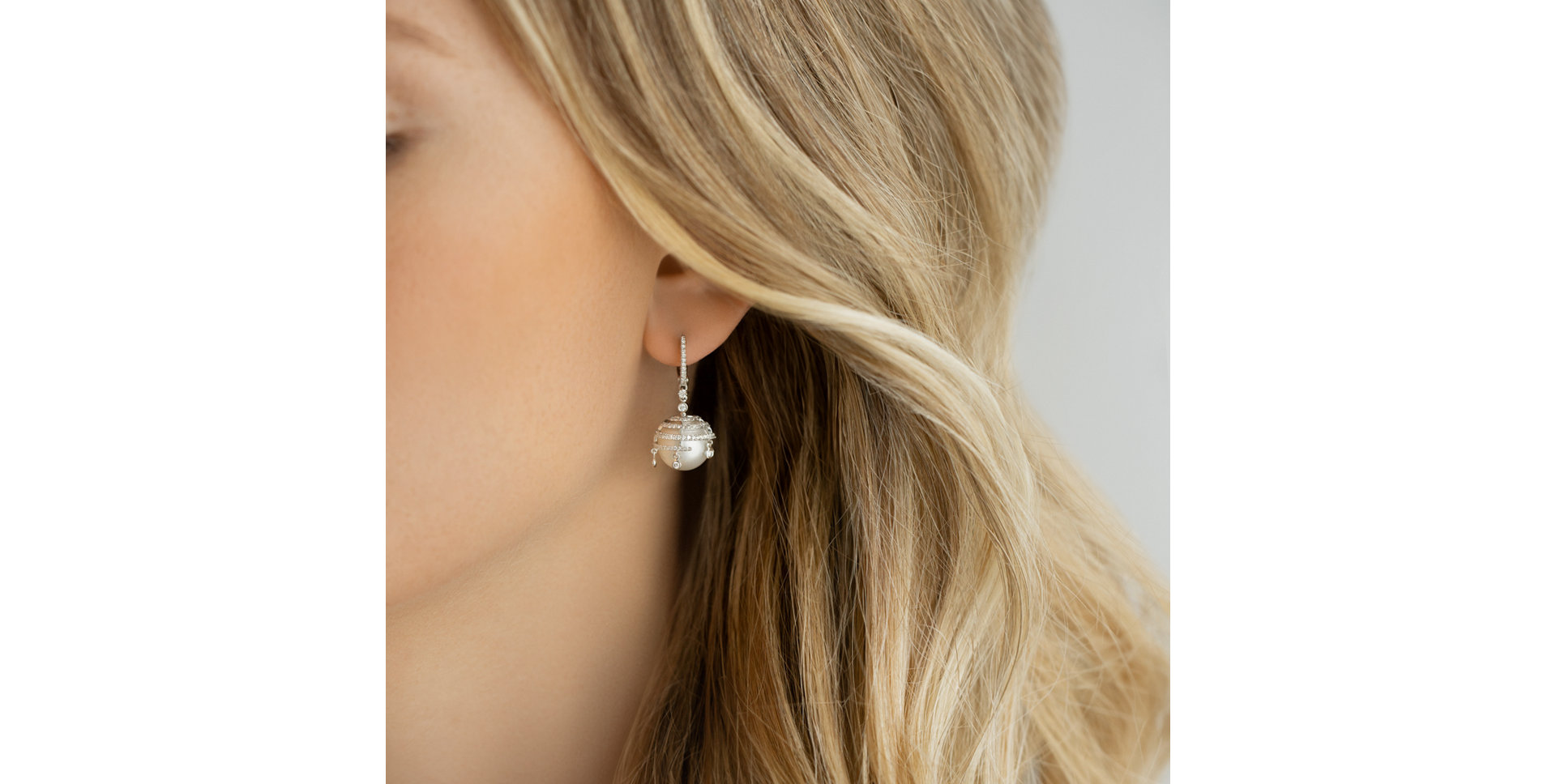 Náušnice s perlou a diamantmi Angel Sin