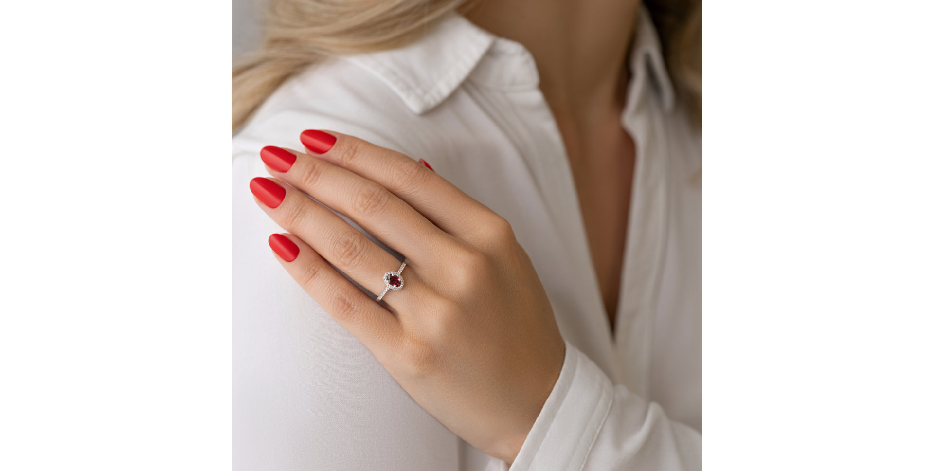 Prsteň s zafírom a diamantmi Sintharia